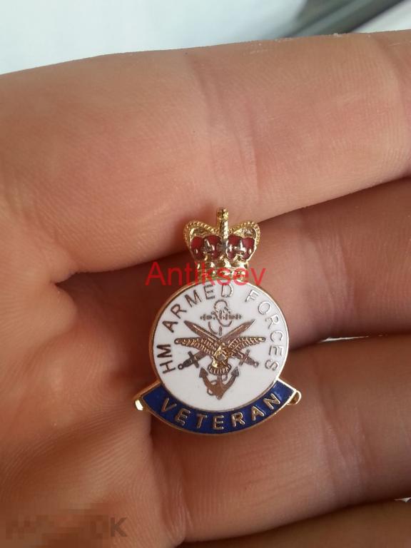 Знак HM ARMED FORCES VETERAN 