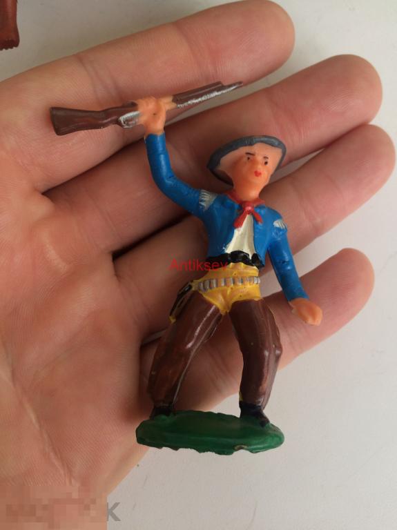 Солдатики,индейцы,ковбои ГДР. НЕ Том Хаттер 