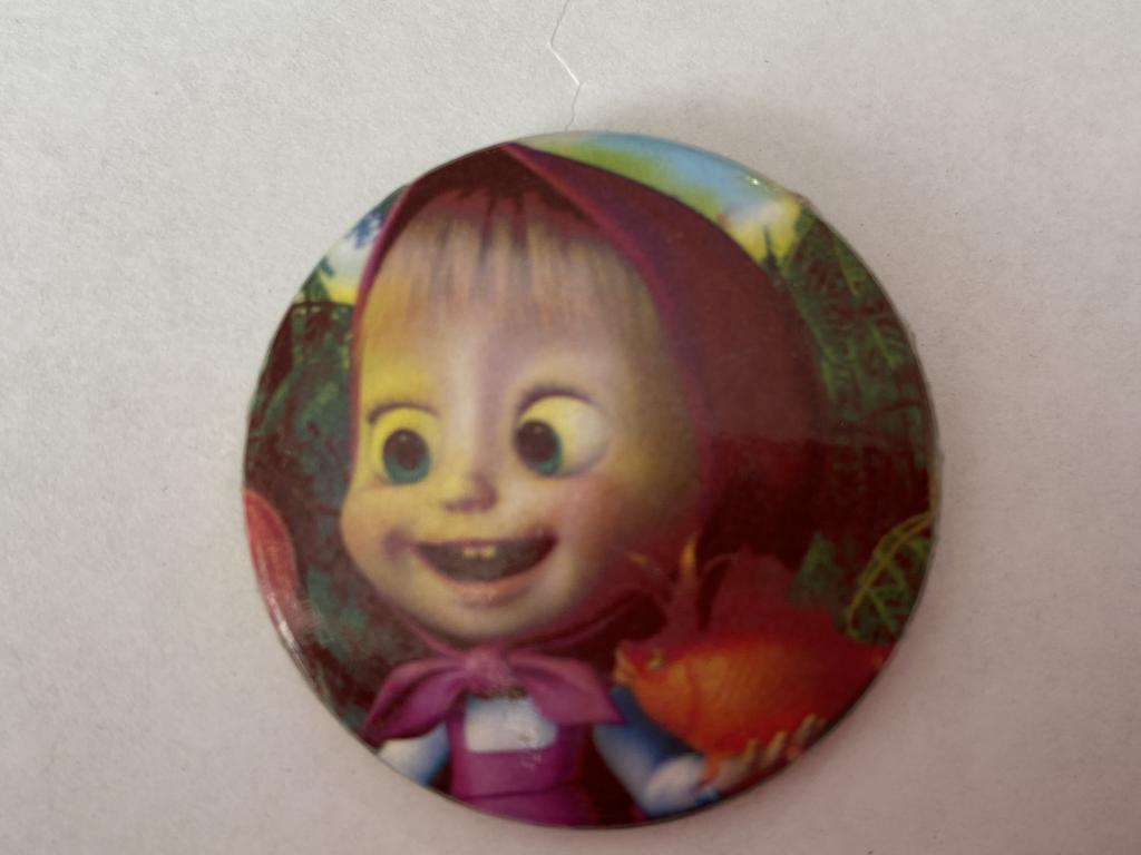 Коллекция значок Маша и Медведь  ЯЬ 13 Более 40000 шт