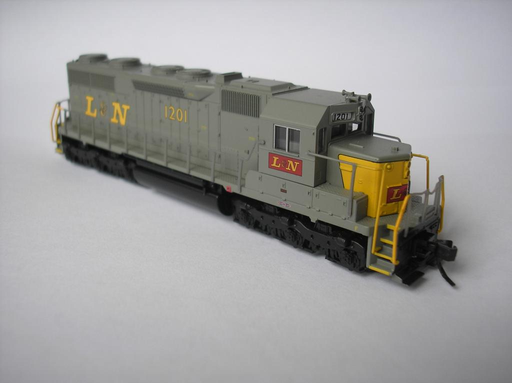 9мм.(N) Тепловоз SD35 L&N,Atlas