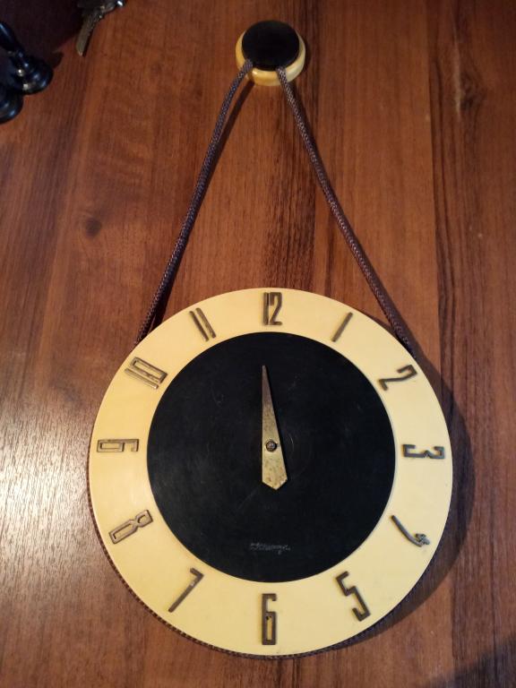 Часы Маяк(на запчасти).