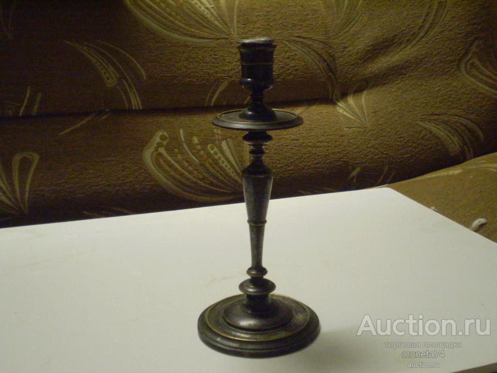 Высокий красивый старинный подсвечник. Высота 26,4 см.