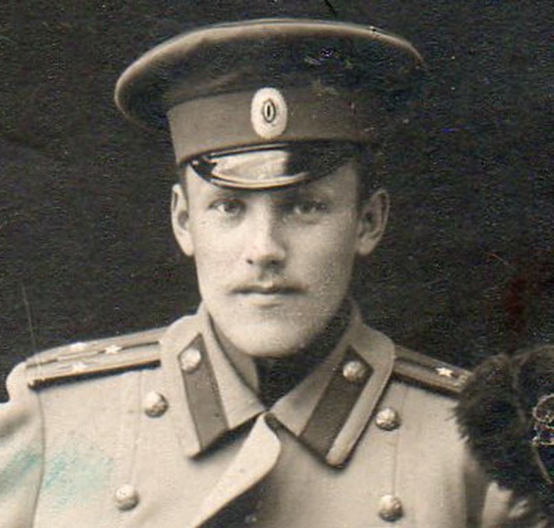 ПОРУЧИК УРЖУМСКОЙ МЕСТНОЙ КОМАНДЫ И 49-й ПЕХОТНОЙ ДИВИЗИИ (с определением).