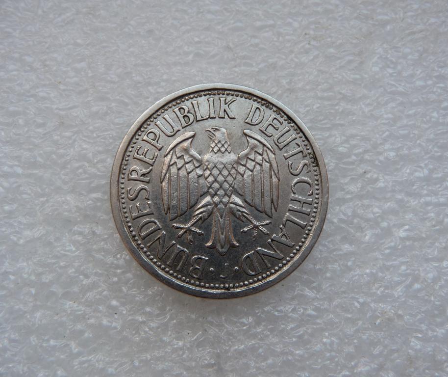 ФРГ : 2 марки 1951г. - оригинал,медно - никель,м/д Гамбург (J) нечастая,выпускалась 1 год,состояние.
