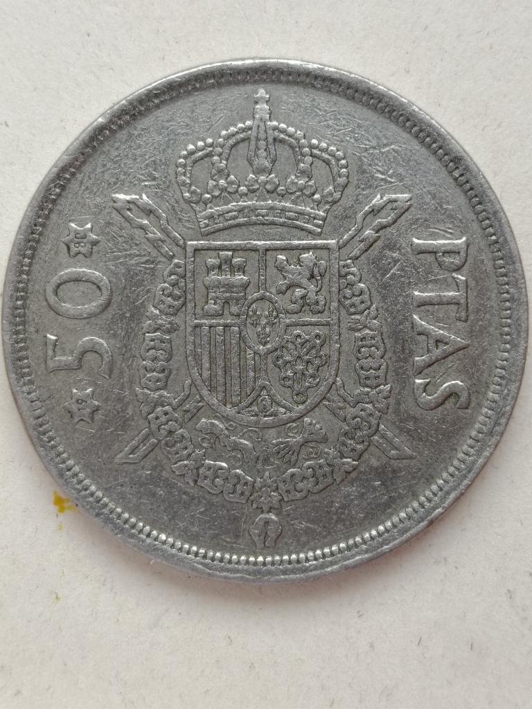 Испания 50 песет, 1975  (*19* * 80*) внутри звезд