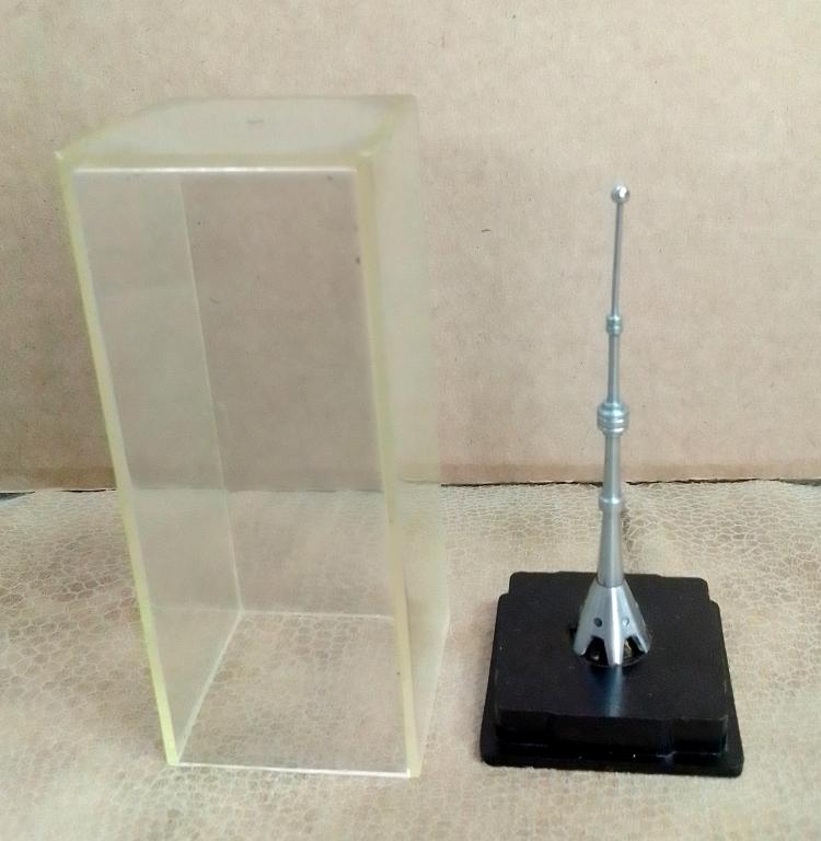 Телебашня Останкино сувенир СССР башня - металл, футляр - пластик