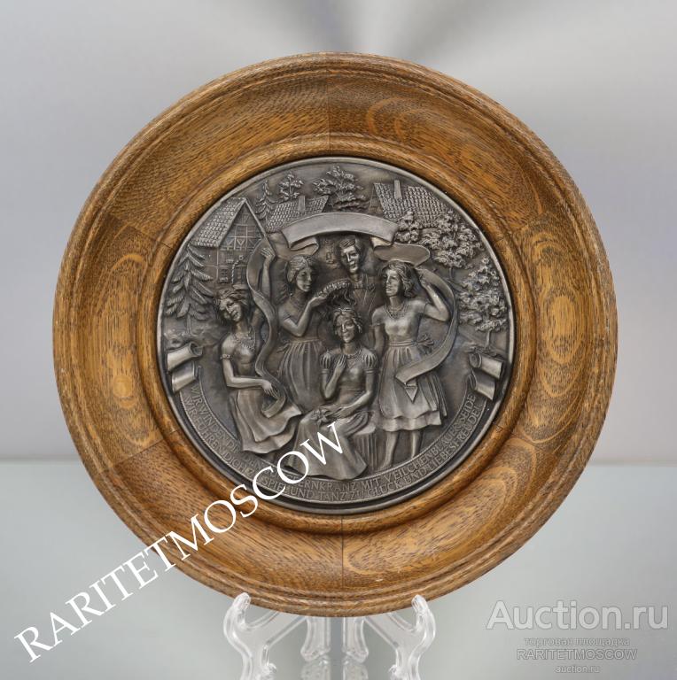 Панно свадьба невеста жених венок любовь олово дуб Германия 3