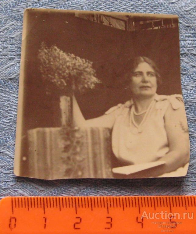 Фото. Жена Мих. В.А. 1928 г. Подписано.