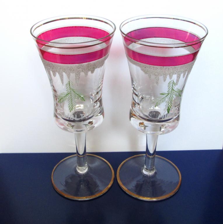 Фужеры тонкое стекло Румыния. Винтаж. Высота 17,5 см, диаметр 7,5 см