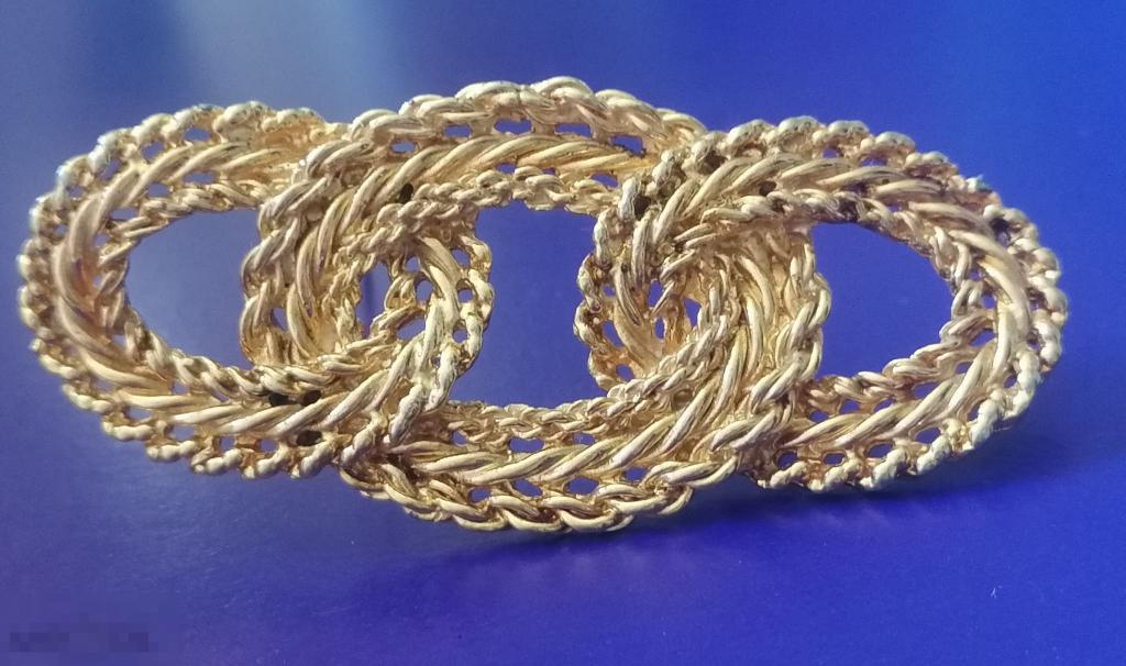 Брошь звено цепи 