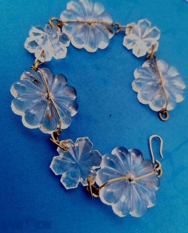 Браслет люцит ромашки снежинки 
