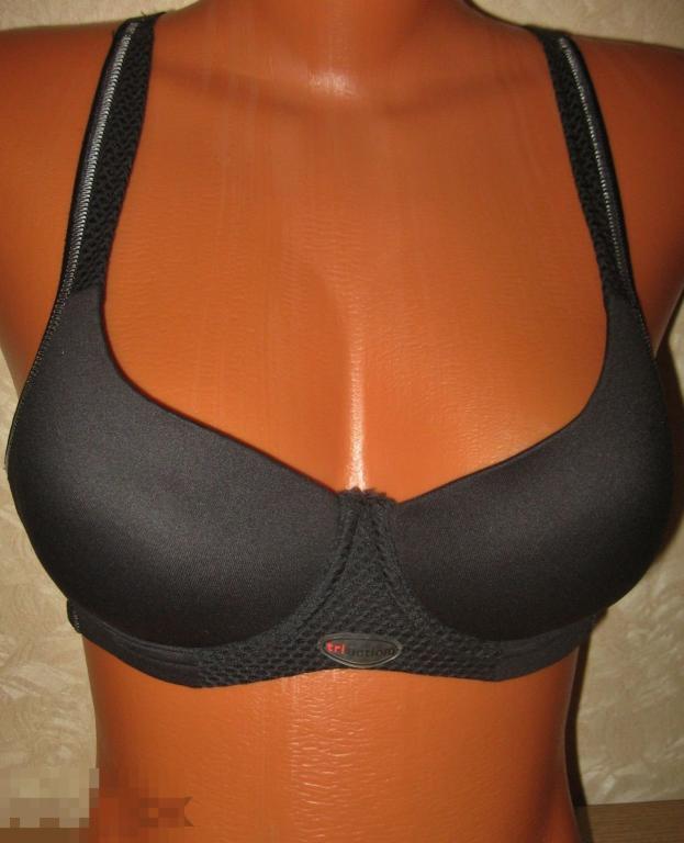БЮСТГАЛТЕР ЖЕНСКИЙ  44 SIZE12А(НА70А) БРЕНД  TRIUMPH TRIACTION !  СПОРТ ! 