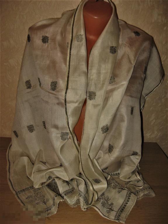ПАЛАНТИН 100% ШЁЛК С ВЫШИВКОЙ ИНДИЯ.ЦВ.СВ-БЕЖ   176*51 