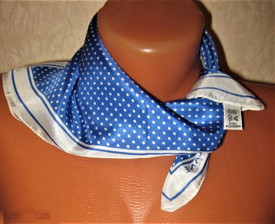 ПЛАТОК  100% ШЁЛК  43*43 ORLANE  MADE IN ITALY 