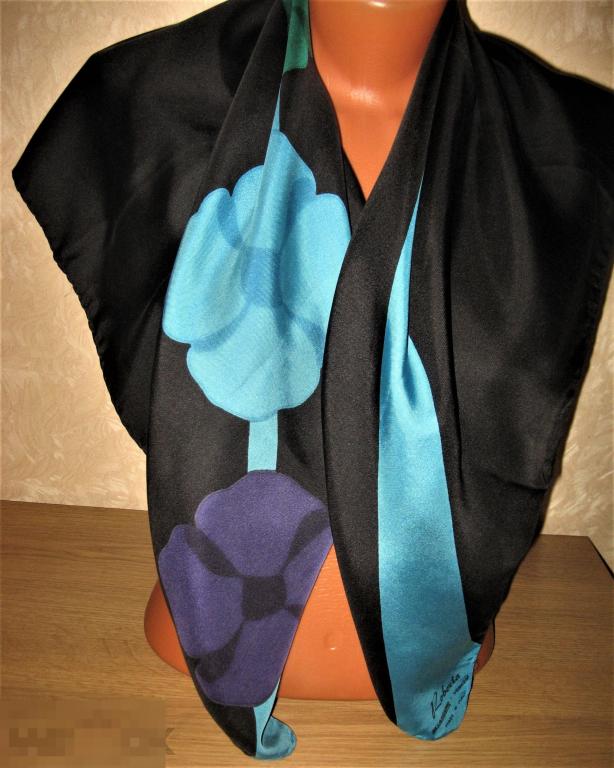 ПЛАТОК  100% ШЁЛК  86*85     MADE IN  ITALY БРЕНД  ROBERTA DI CAMERINO 