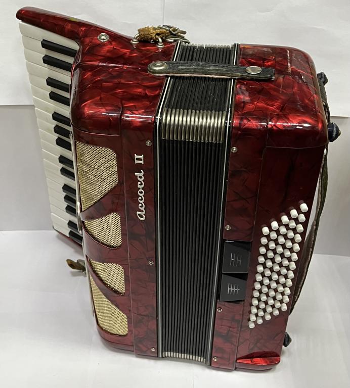 Аккордеон Lingatone Accord II Чехословакия