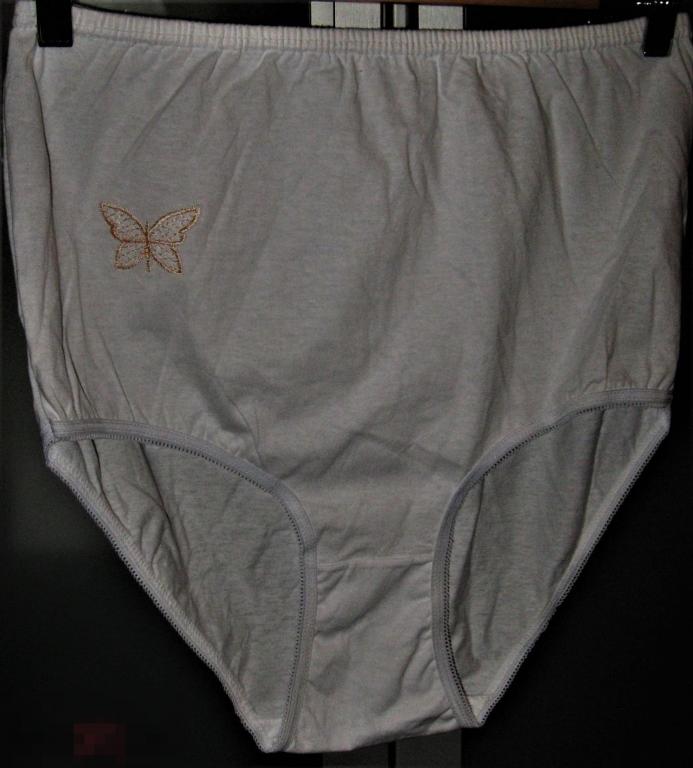 ТРУСЫ ЖЕНСКИЕ  С ВЫШИВКОЙ 100% КОТТОН НА 56(52-54)  GERMANY НОВЫЕ 
