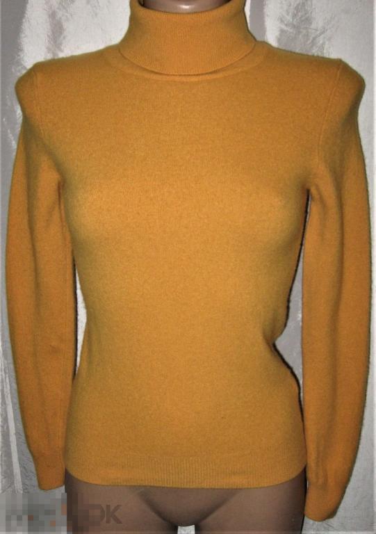 СВИТЕР ЖЕНСКИЙ 100% ШЕРСТЬ-PURE NEW WOOL НА  42(S)  BENETTON 