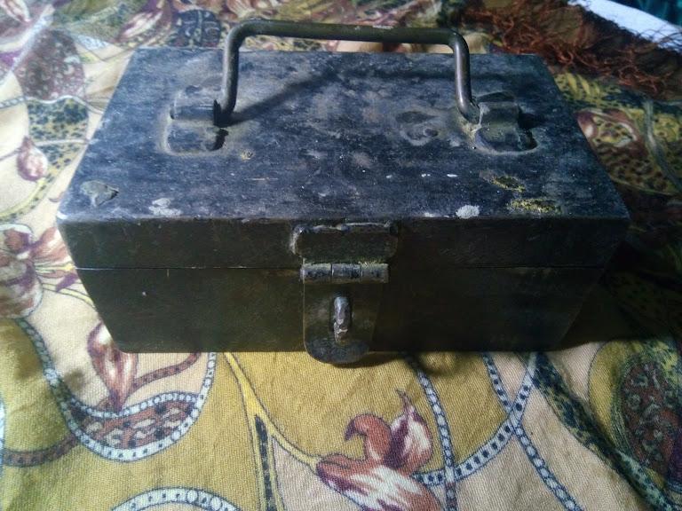 Железный ящик для денег — покупайте на Auction.ru по выгодной цене. Лот ...