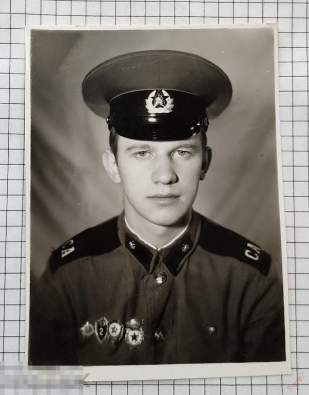 Фотография военнослужащий солдат эмблемы петлицы войска связи, знак ...