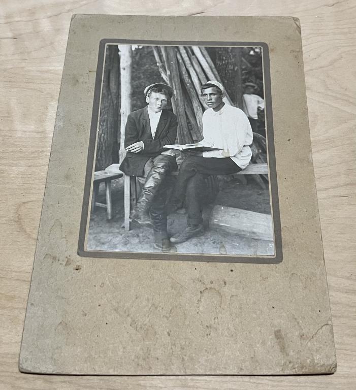 Россия СССР Фото Парни 2 Молодых Человека Папироса Книга Типажи Мода 1930-е