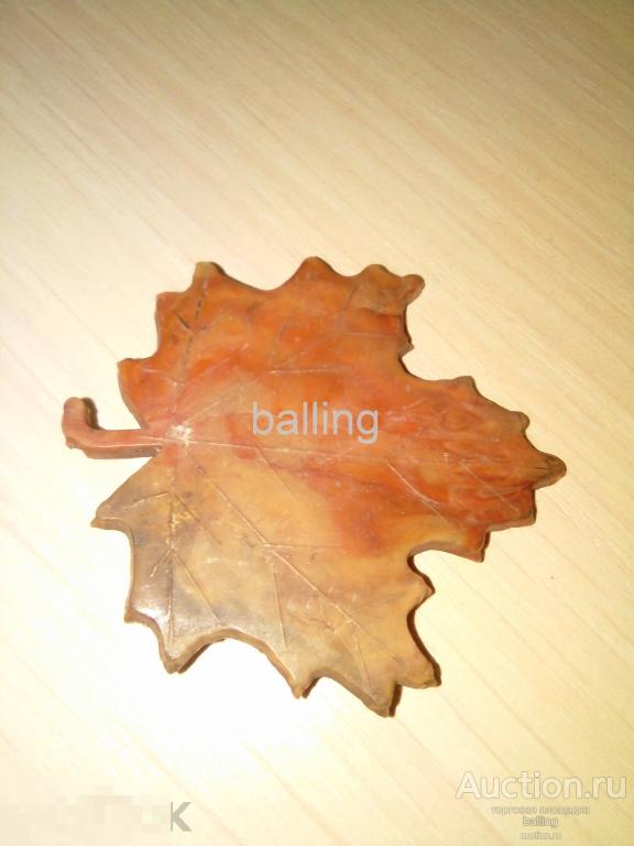 Брошь кленовый лист 