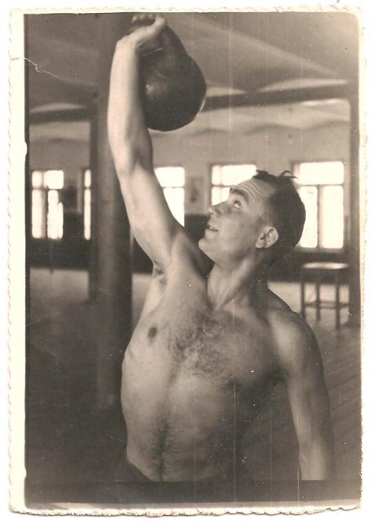 Фото спортсмена 1953 года