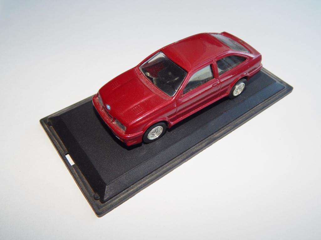 Ford Sierra Cosworth 1:43 Trofeu