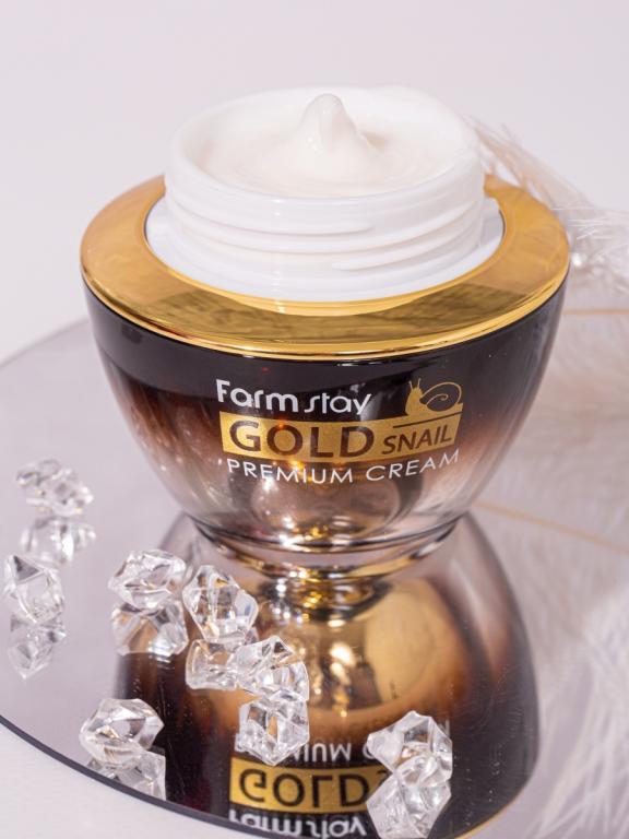 Premium gold snail. Премиальный крем. Farmstay Gold Snail Premium Cream. Farm stay Gold Snail Premium Cream