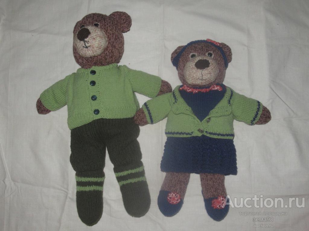 Пара вязанных Мишек. Ручная работа.