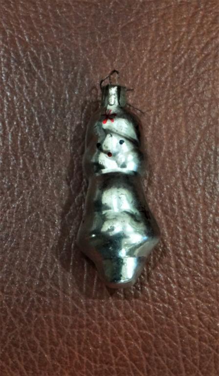 Елочная игрушка СССР на подвесе  МАЛЫШ. стекло без вмешательств.
