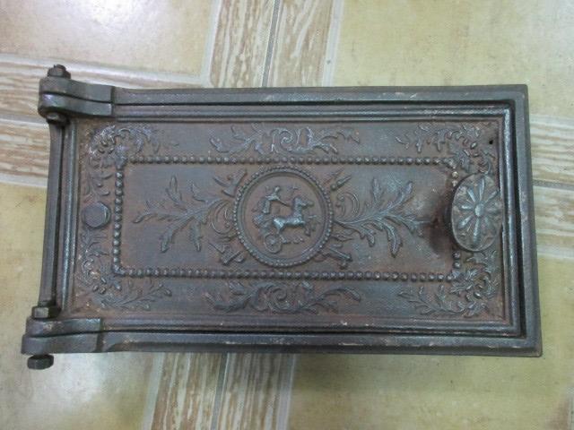 ДВЕРЦА СТВОРКА ПЕЧНАЯ СТАРИННАЯ. СК