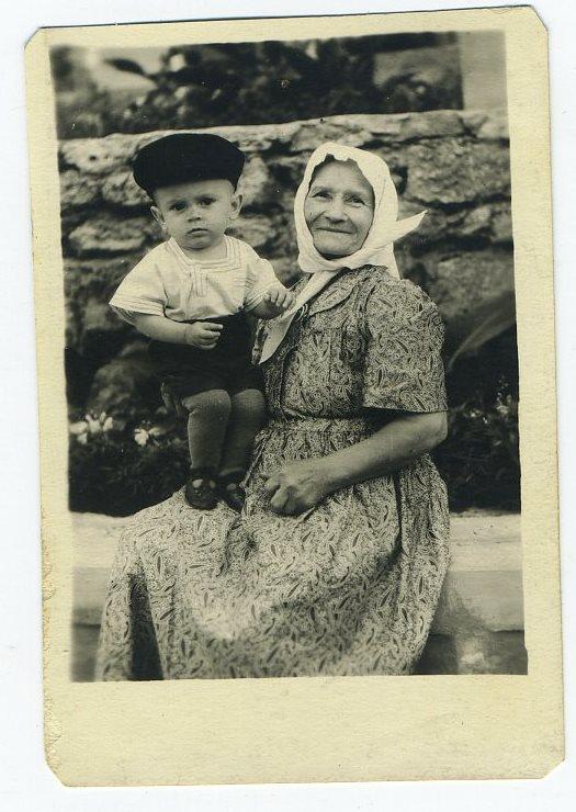 Babushka Definition Examples amp Quiz UltimateLexiconcom