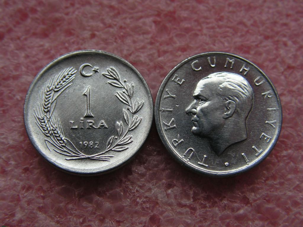 Турция 1 лира 1982 KM#990 unc