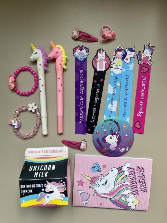 подарочный набор единорожка. пушистый блокнот с единорогом. подарочные боксы для девочек с единорогами. подарочный набор единорожка. набор подарочный unicorns.