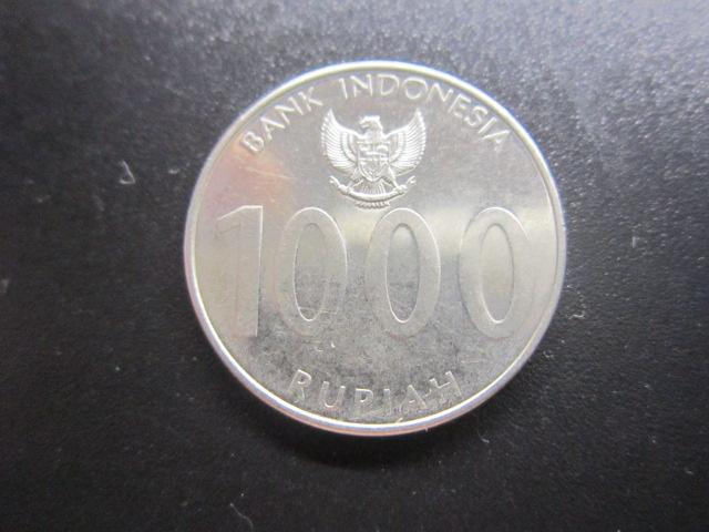 ИНДОНЕЗИЯ  1000 РУПИЙ  2010   ( 2 )