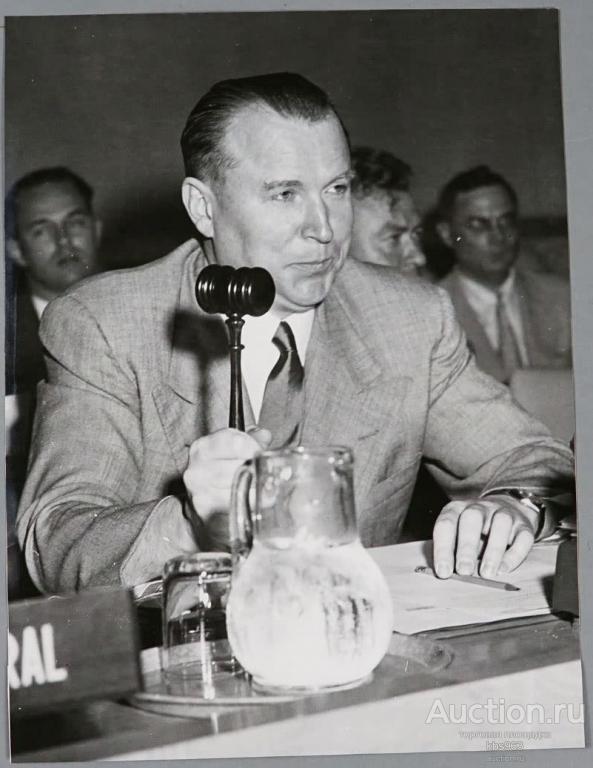 Пресс фото Яков Малик - дипломат, постоянный представитель СССР при ООН. 1952г