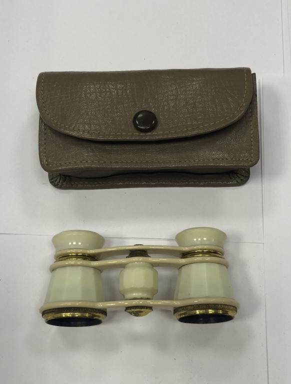 Бинокль театральный 2,5 х 65 в футляре