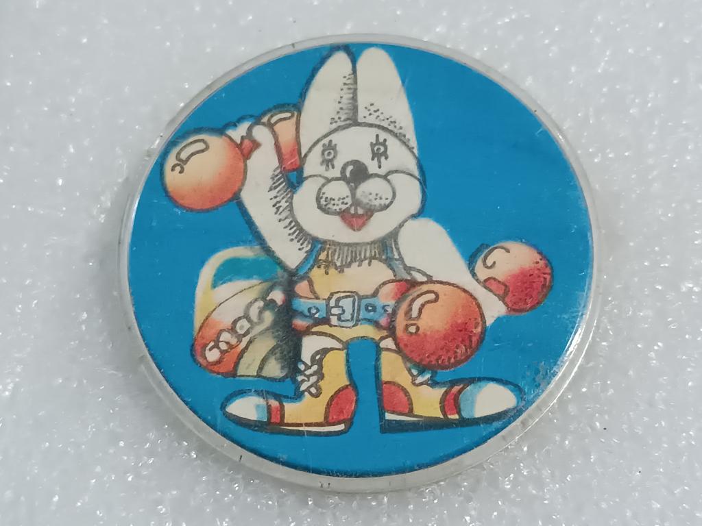 Коллекция значок МУЛЬТФИЛЬМ ГЕРОЙ МУЛЬТФИЛЬМА ЗАЯЦ СИЛАЧ МВ 4 Более 40000 ШТ