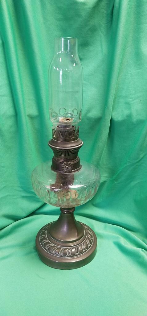 Лампа керосиновая. Стекло. Металл. 16.