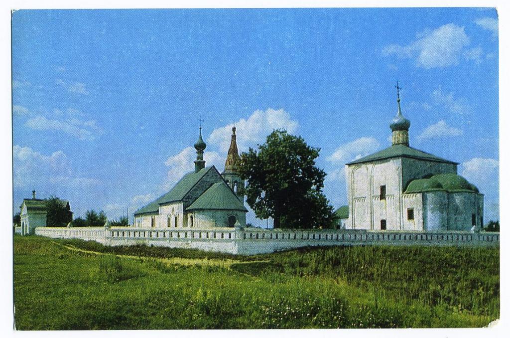 Суздаль - Ансамбль храма Бориса и Глеба в Кидекше