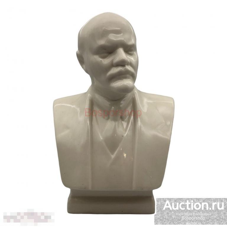 Фарфоровый бюст "В. И. Ленин" 1975-1985 гг., ЛФЗ, СССР(4) 