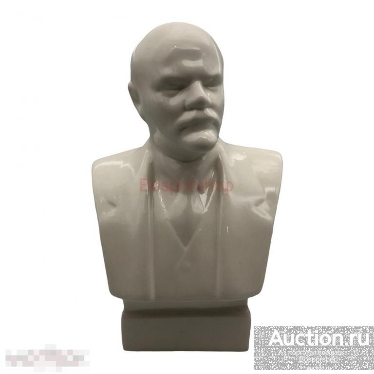 Фарфоровый бюст "В. И. Ленин" 1970-1980 гг., ЛФЗ, СССР 
