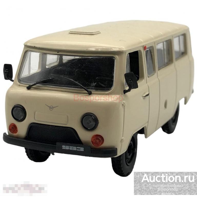 Модель автомобиля УАЗ-452 В (Буханка) 2009-2014 гг., "АвтоЛегенды" DeAgostini, Китай 