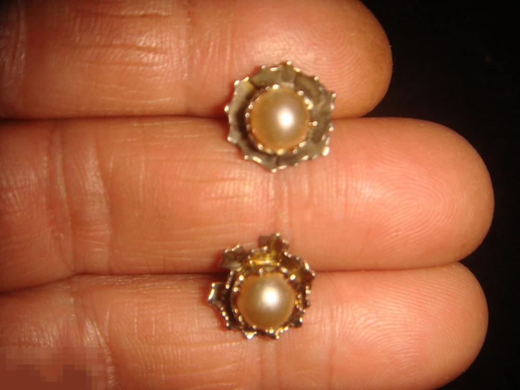 Винтажные  серьги (винт с имитацией камня жемчуг)..(Б.-2). 