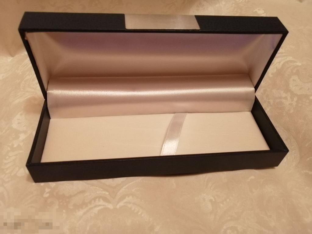 Футляр,коробка от ручки . Инженерный центр нетээл москва. (сувениры). 