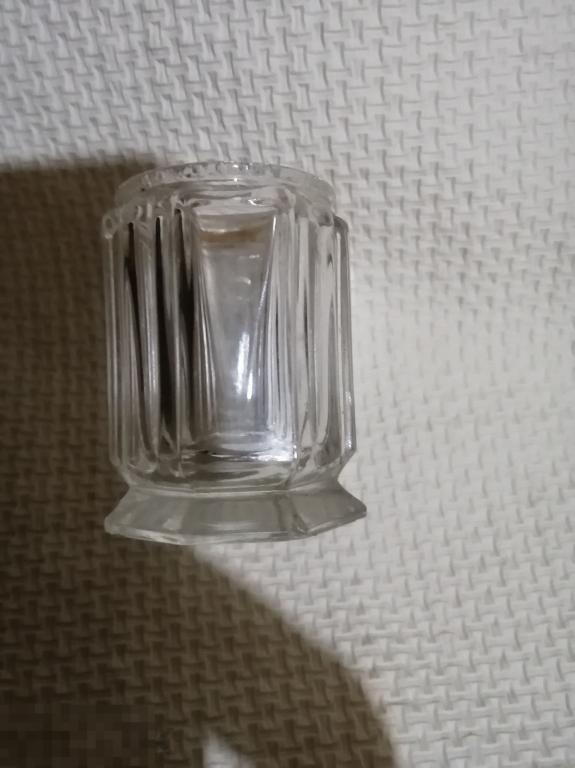Солонка старинная,стекло. (пос.5). 