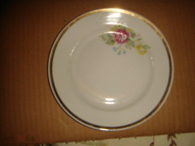 Тарелка для второго роза ,Дулево. (ш.м.к.) 