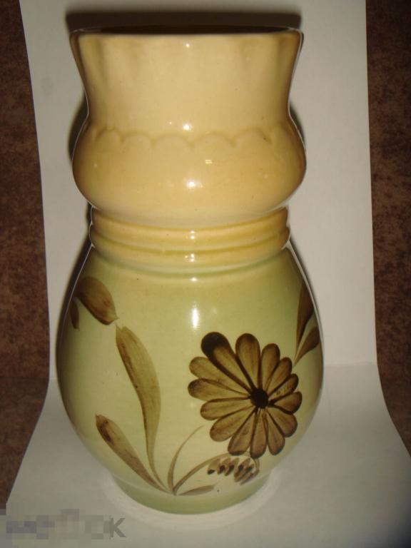 Ваза,крынка. керамика СССР (ручная роспись).(п.20). 