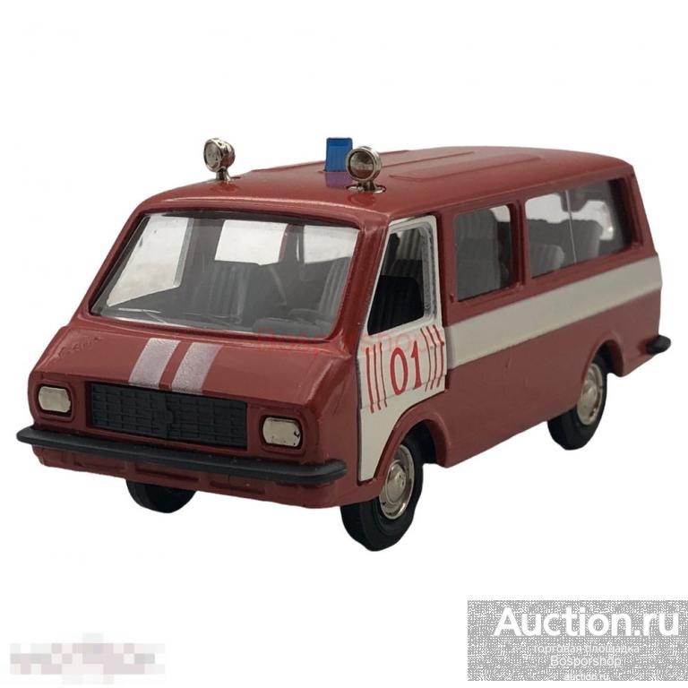 Модель автомобиля РАФ-2203 (Пожарная 01) 1980-1991 гг., "ТАНТАЛ" г. Саратов. СССР 